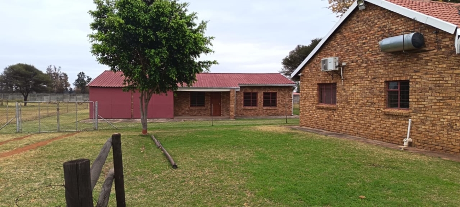 11 Bedroom Property for Sale in Rustenburg Rural North West